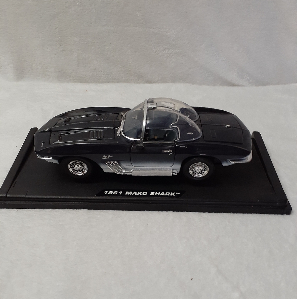 Vintage 1961 Mako Shark Corvette Collectible Model Car